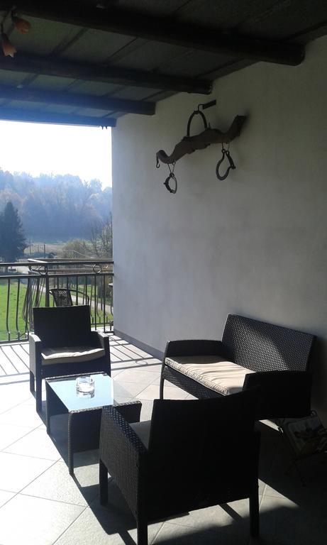 B&B La Coccarda CastellʼAlfero Buitenkant foto