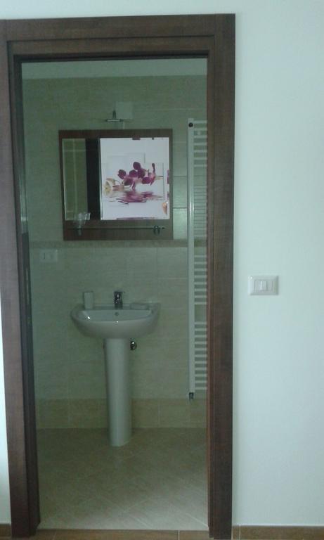 B&B La Coccarda CastellʼAlfero Kamer foto