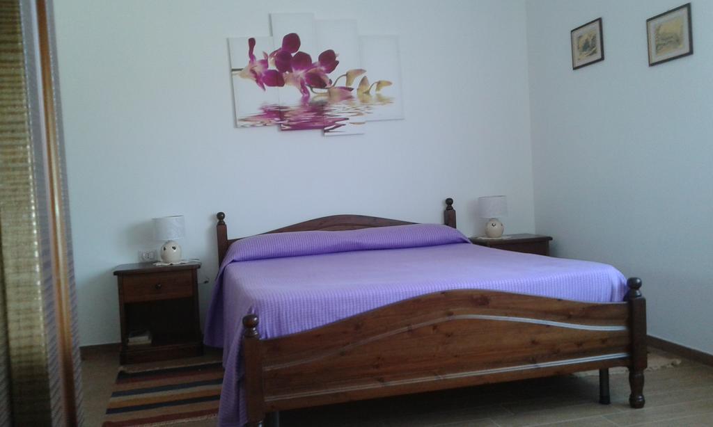 B&B La Coccarda CastellʼAlfero Kamer foto